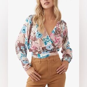 NWT | Women’s/ Juniors' Gloria Faux-Wrap Floral-Print Top Cropped Length